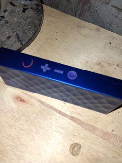 Jawbone mini jambox