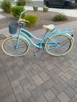 Woman’s Beach  Cruiser Bike