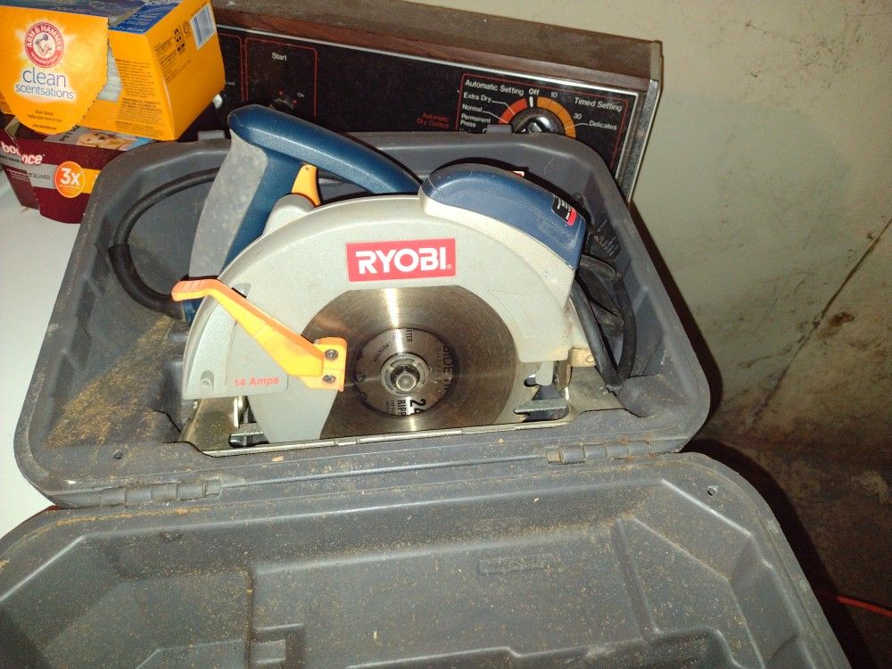 Ryobi Saw 