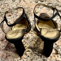 Ann Marino Women size 9 M Shoes Leopard pattern High Heel Vero Cuoio on it’s Sole, designating Italian 