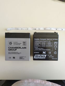 Two Non spillable Rechargeable Batteries 12V
