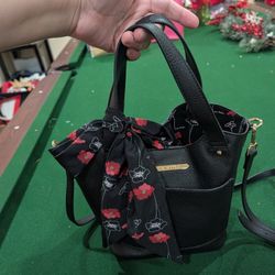 STEVE MADDEN BREECE BLK SATCHEL BAG W/ COLORFUL SCARF, STRAPS 