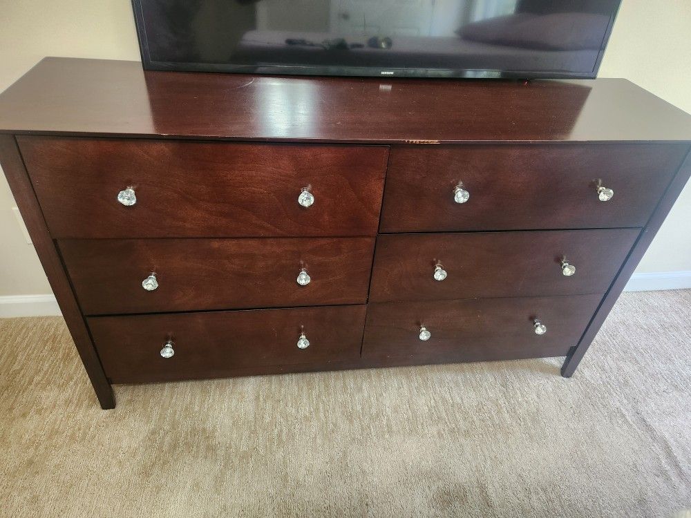 Queen Bedroom Set- Dresser Drawer, Credenza, Headboard w/bed frame, nightstands & Mirror- $450 OBO