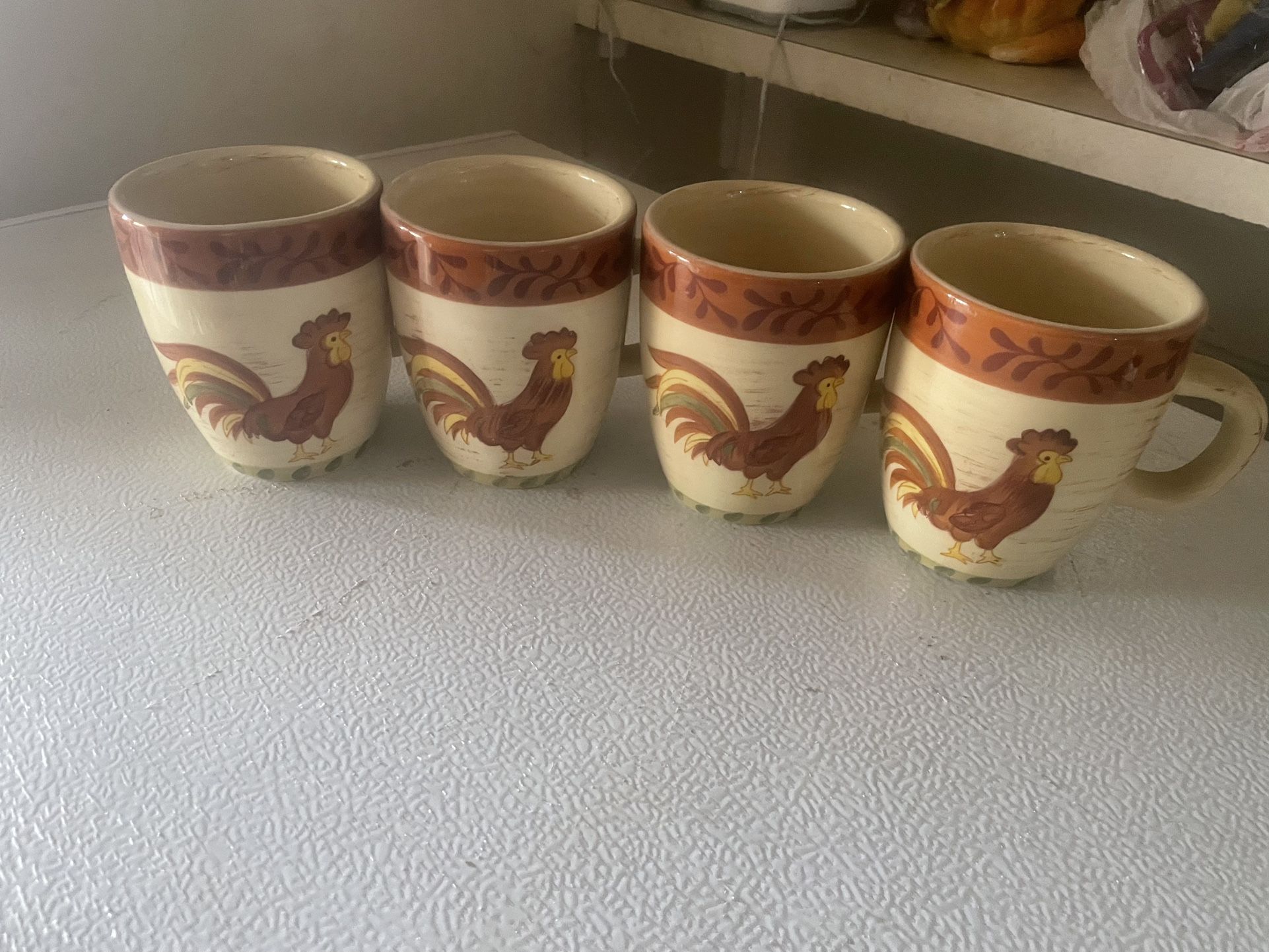 Rooster  Mugs (Bundle Of Four) made By Glassware.$11.