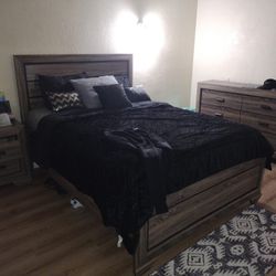 Bedroom Set With Mattress And Mirror