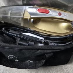 12V Multifunctional Four In One Car Vacuum Cleaner Tire Inflation Pump