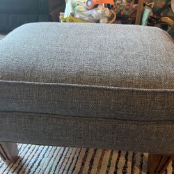 Gray Tweed ottoman/foot Stool