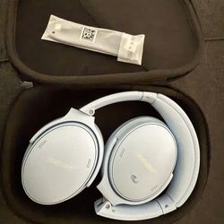 BOSE QuietComfort Headphone with Active Noise Cancellation