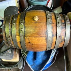 Small Wood Whiskey Barrel 