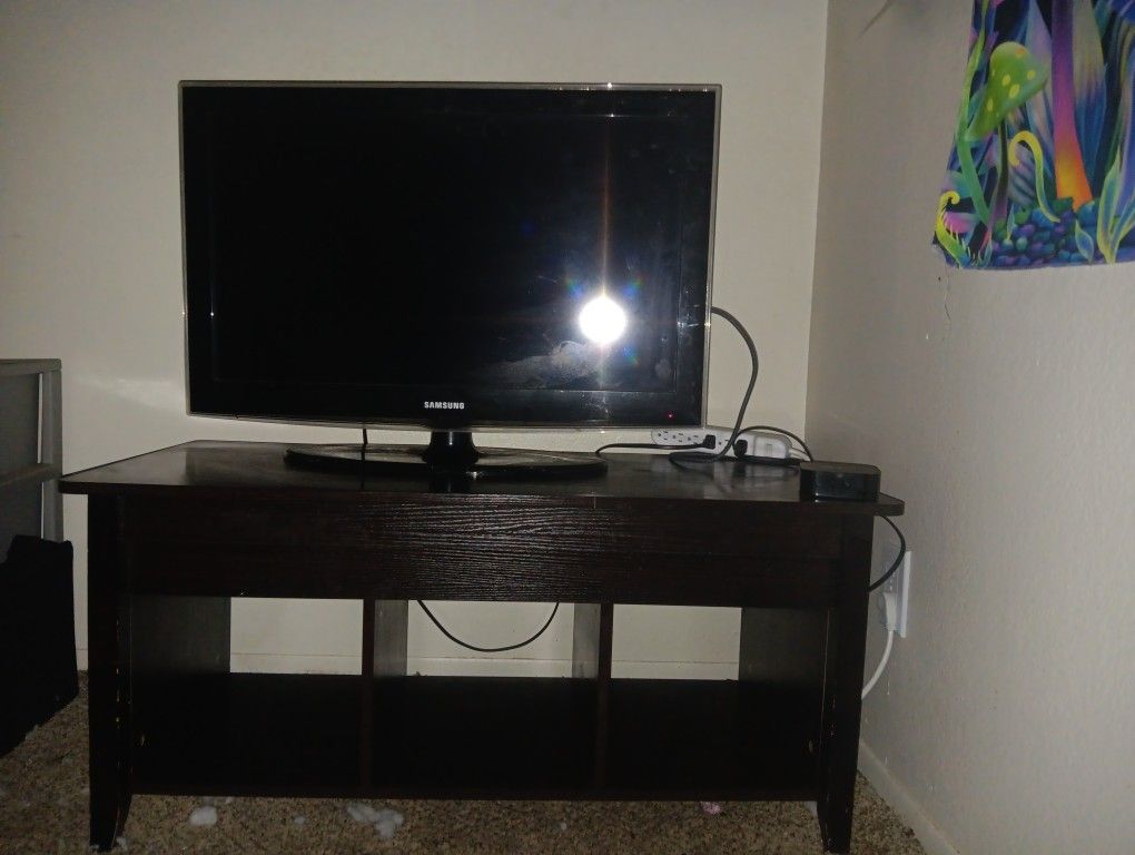 Samsung TV With Stand