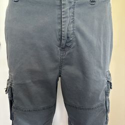 Aero Men’s Cargo Shorts Size 36