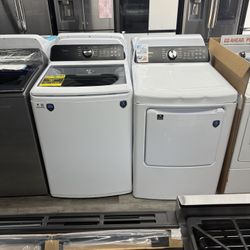 Midea - 4.5 Cu Ft Large Capacity Top Load Washer & 7.0 Cu Ft Gas Dryer Set 🔥