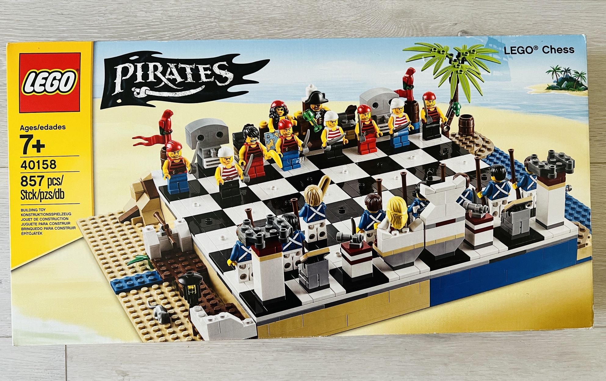 LEGO Pirates Chess Set (40158) NEW & FACTORY Sealed Box - RETIRED