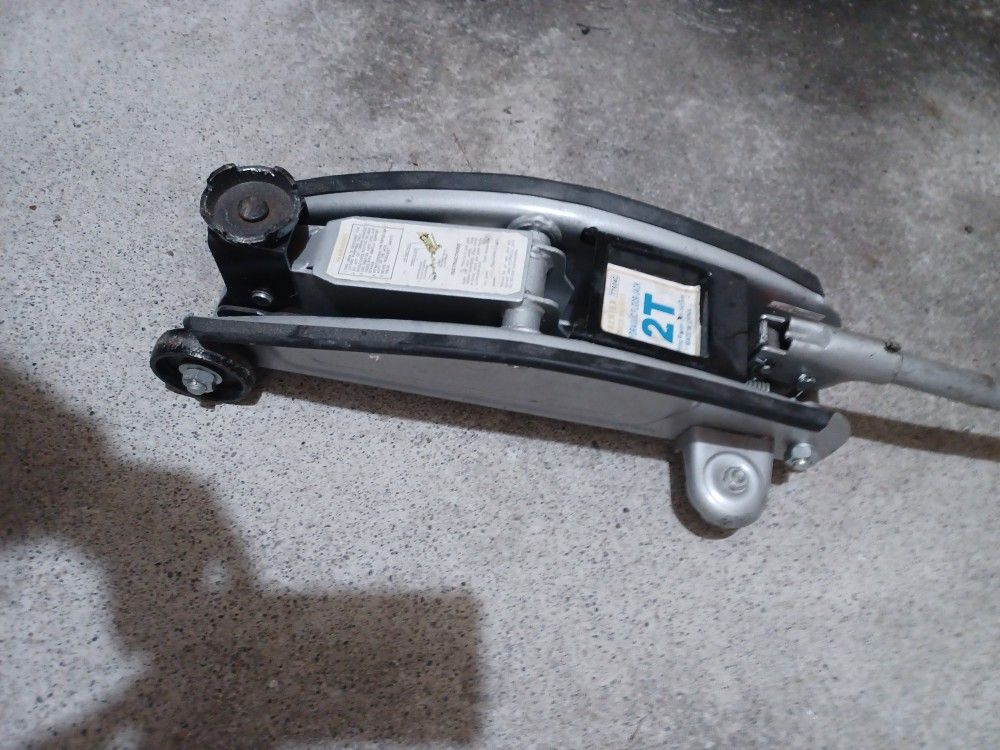 Hydraulic Floor Jack - Sale Pending