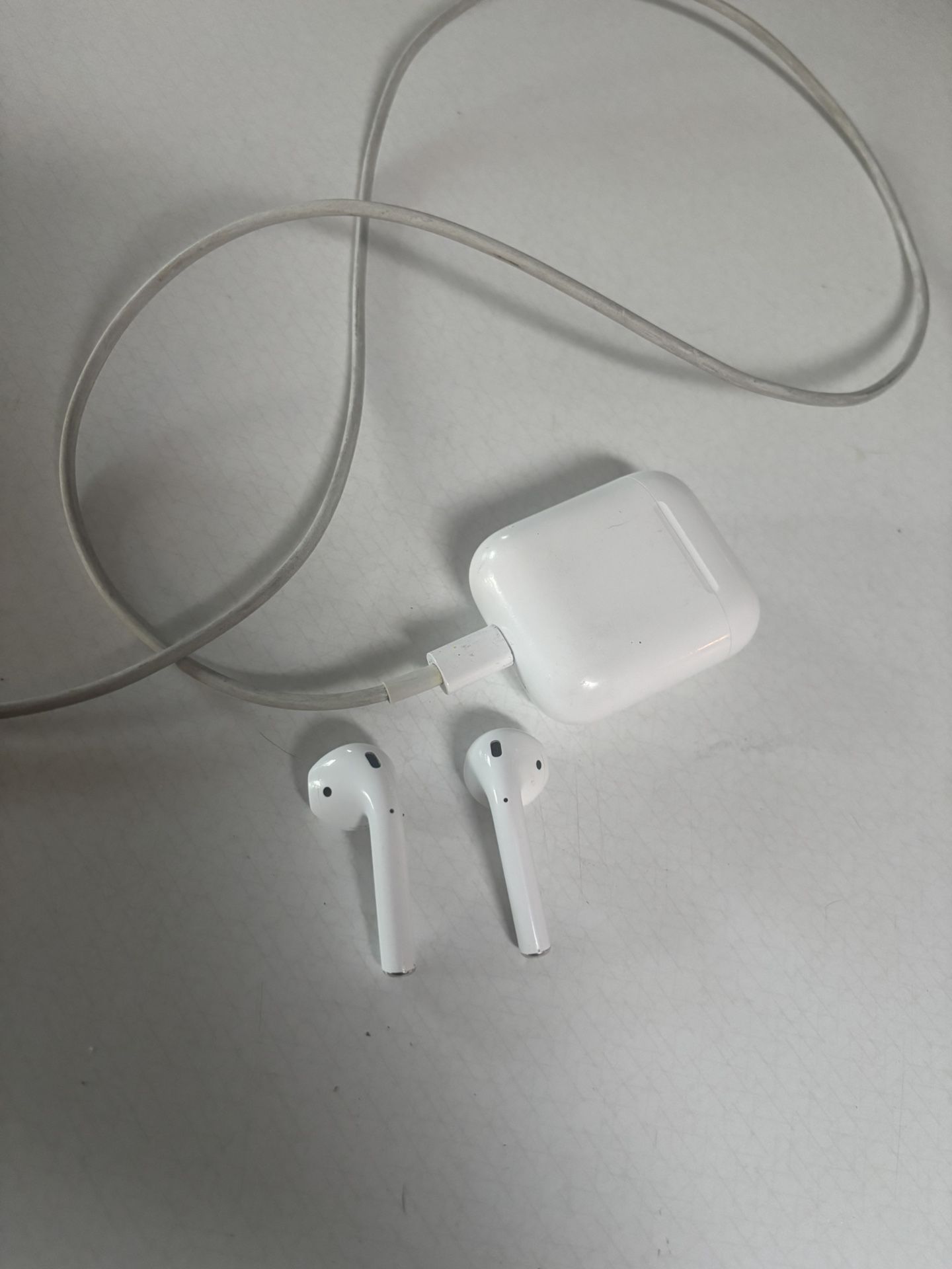 Apple AirPods