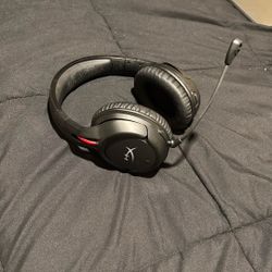 HyperX Cloud Flight, Wireless Gaming Headset (Black-Red)