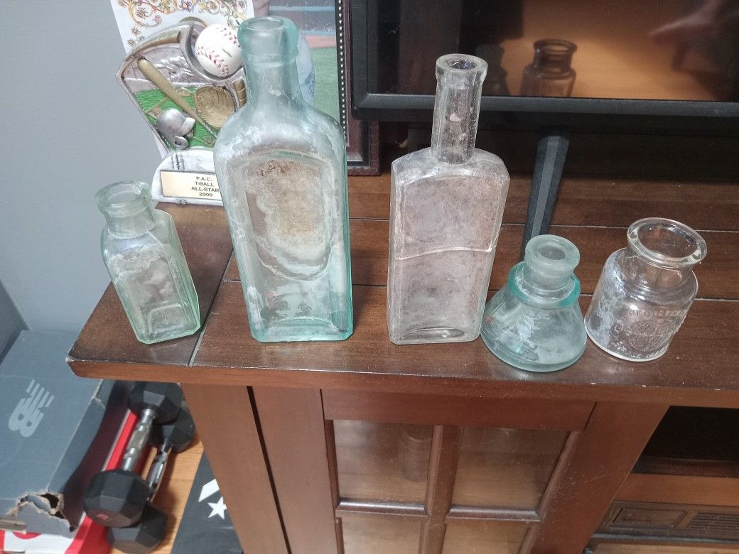 Antiques Bottles