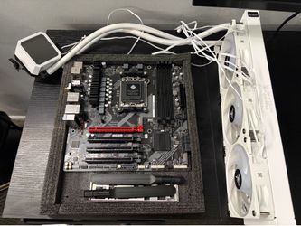Gigabyte B650M C V3 with AIO 360
