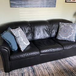 85” Faix Leather Sleeper Sofa