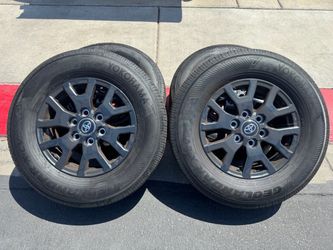 Toyota land Cruiser Tacoma Tundra rims/tires 17” Yokohama 245/70/17