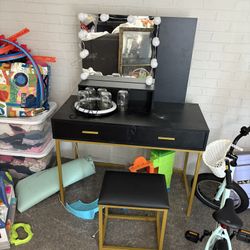 Makeup Vanity With Lights And Stool 