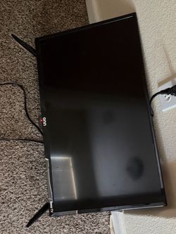 24 in  roku tv screen