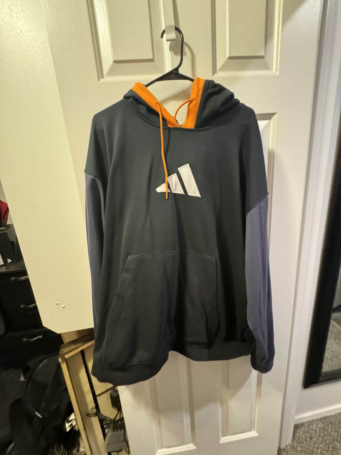 Adidas Sweater
