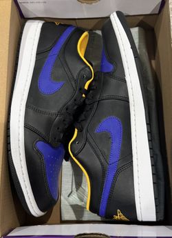 Jordan 1 Low Lakers