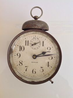 Vintage Monitor alarm clock