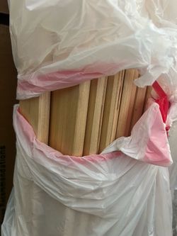 Twin bed slats - great condition!