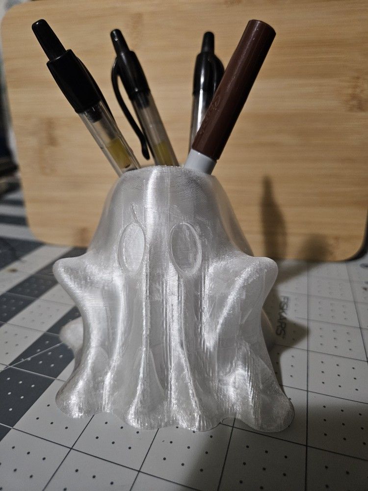 Ghost Pen Hold /planter