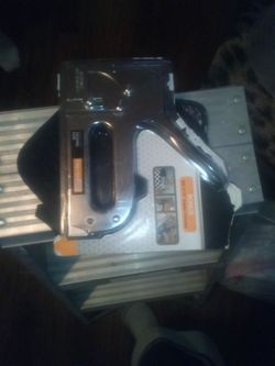 Staple gun