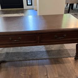 Bernhardt, Coffee And End Table