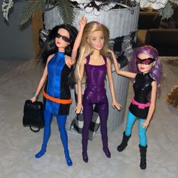 Barbie Dolls Spy Squad