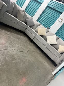 Sectional couches (sofa) gray