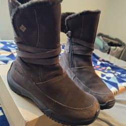 Columbia Namara BL-1258-238 WaterResistant Omni-Grip Suede Women SnowBoot Sz 8.5