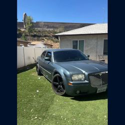 2006 Chrysler 300 V 6