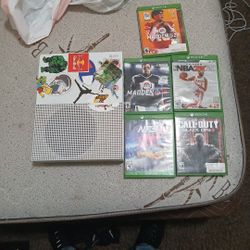 Xbox 1s In Great Condition Works Perfectly 