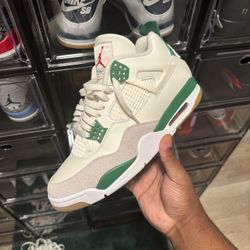 JORDAN 4 🌲 GREENS (READ DESCRIPTION ‼️)