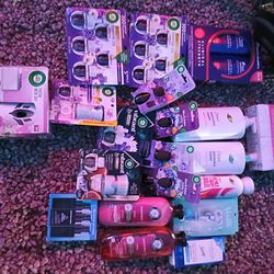 Bundle Of Hygiene And Air Wicks 