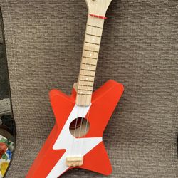 FAOSchwarz Toy Guitar Wood