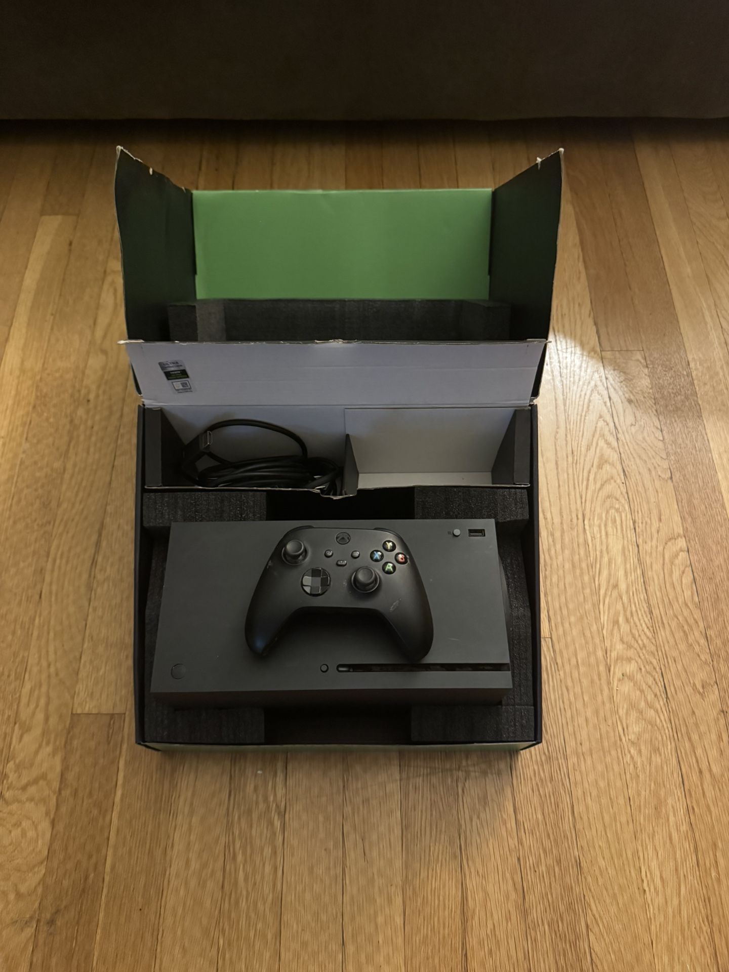 Xbox Series X 1TB β Excellent Condition + All Accessories