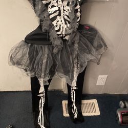Costume