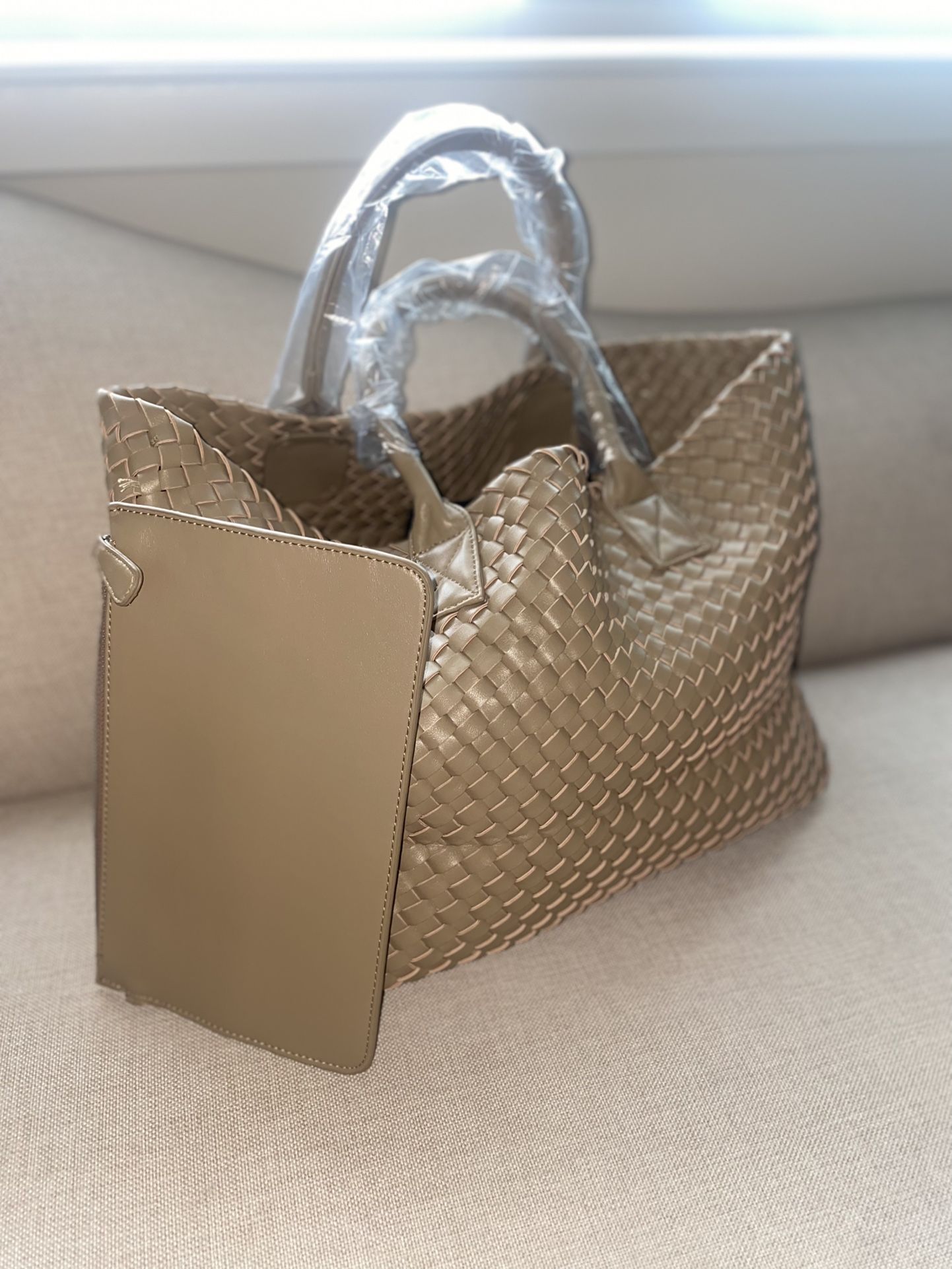 WOVEN TOTE BAG - DOVE CREAM