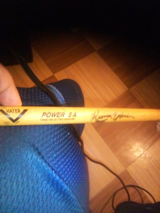 Kid Kid's Autograph From Lil Wayne Concert