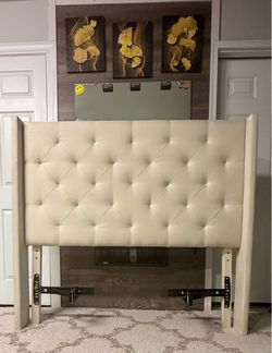 Head for queen size bed.