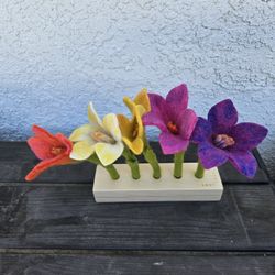 Lovevery Flowers In A Row 