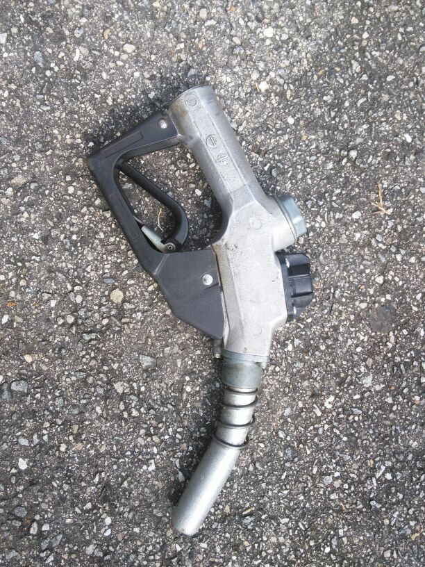 Gasoline nozzle