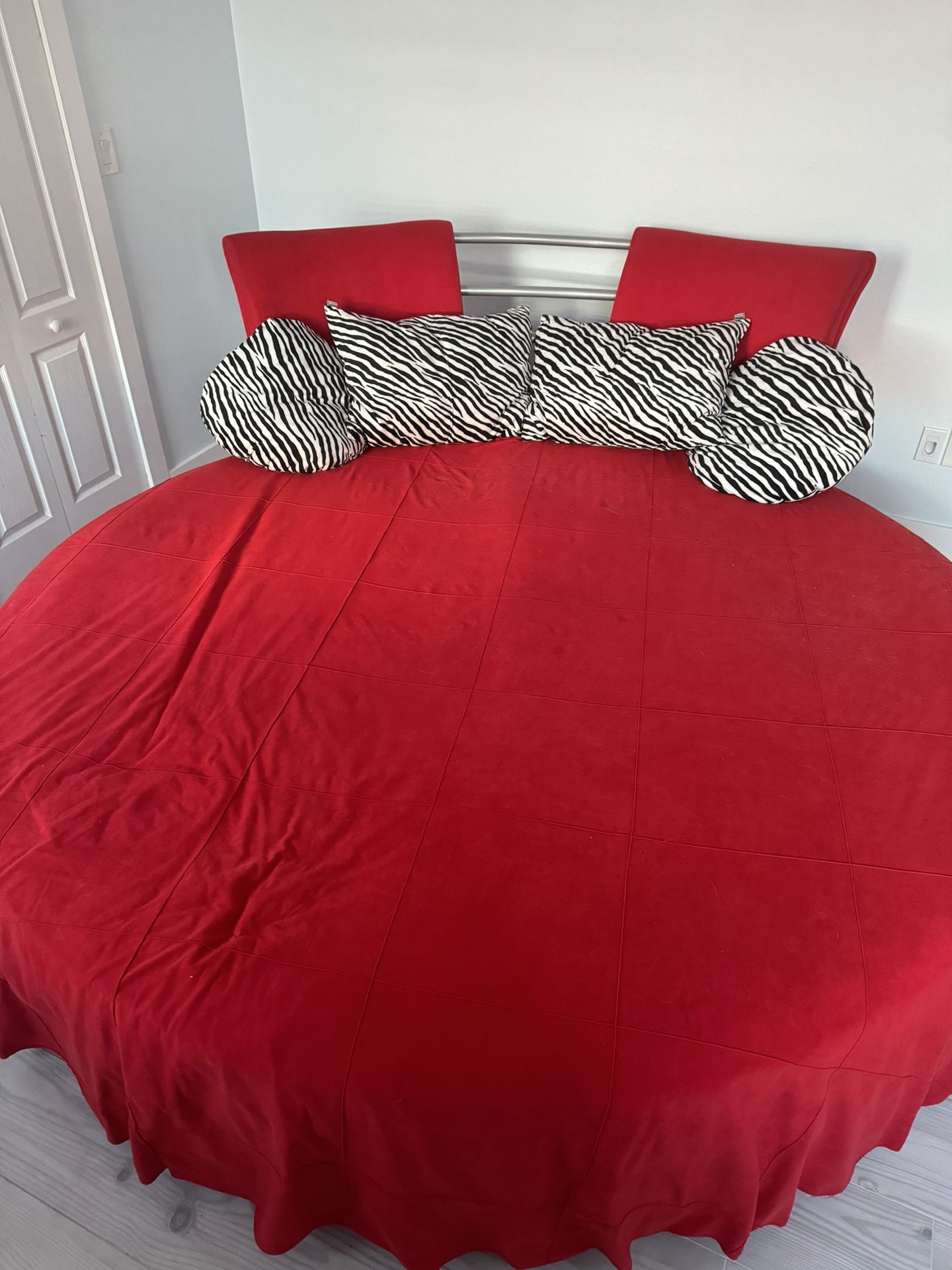 Round Red Bed
