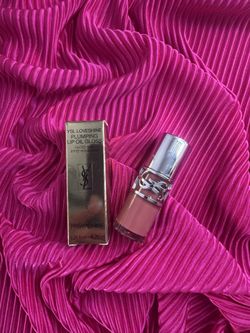 YLS LIP GLOSs